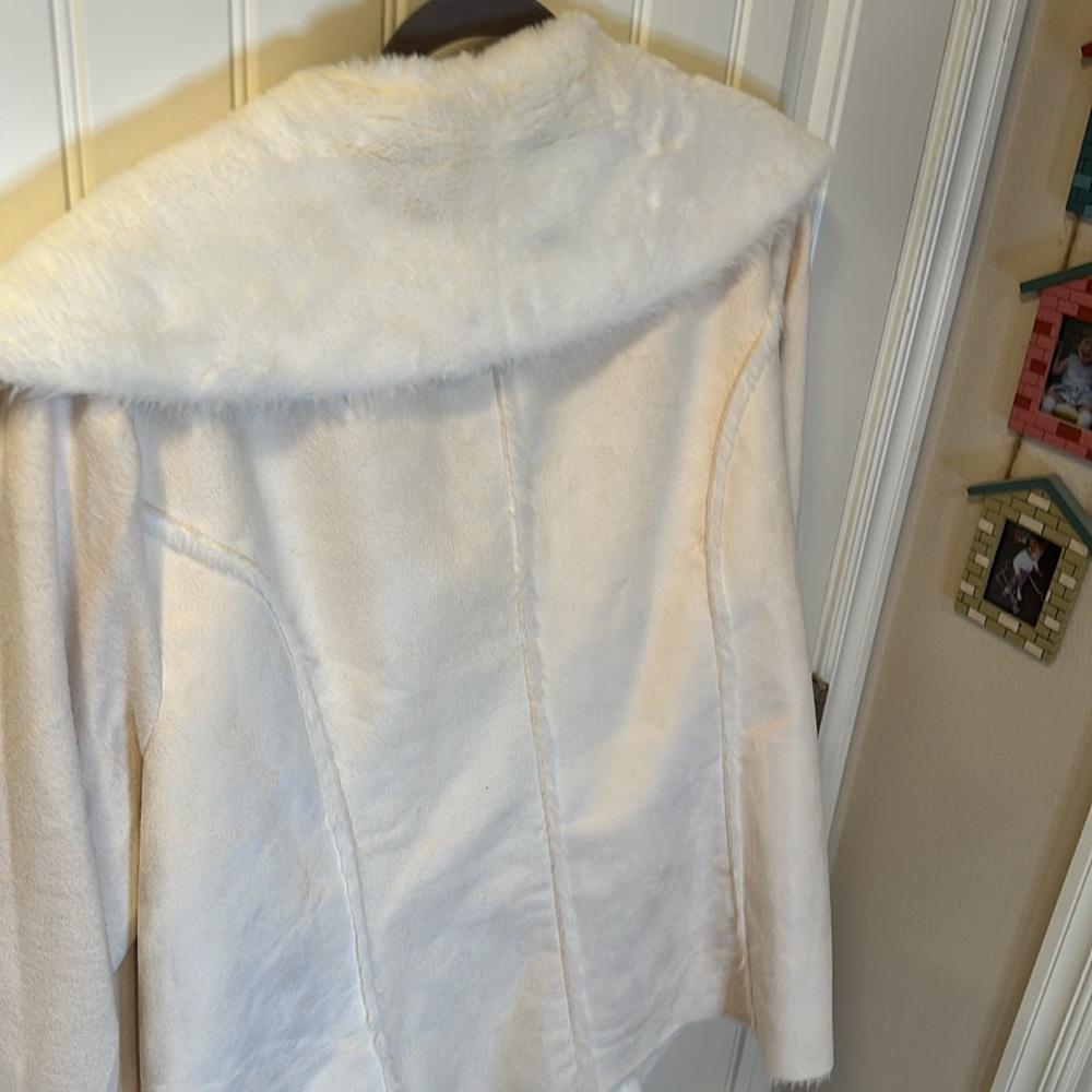 Torrid White Faux Suede & Faux Fur Drape Front Jacket Size 3 (3x 22-24) - Picture 7 of 8